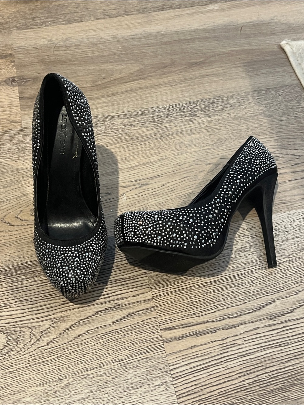 le chateau Black Rhinestone Platform High Heel Pumps